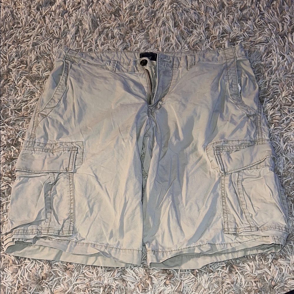 GAP Men's Khaki Cargo Shorts